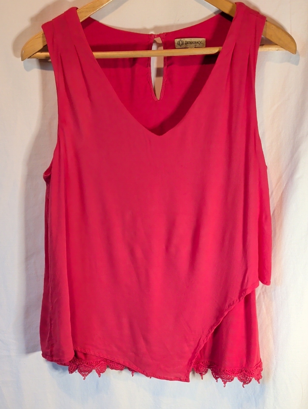Democracy Sleeveless V-Neck Layered Tank Blouse
